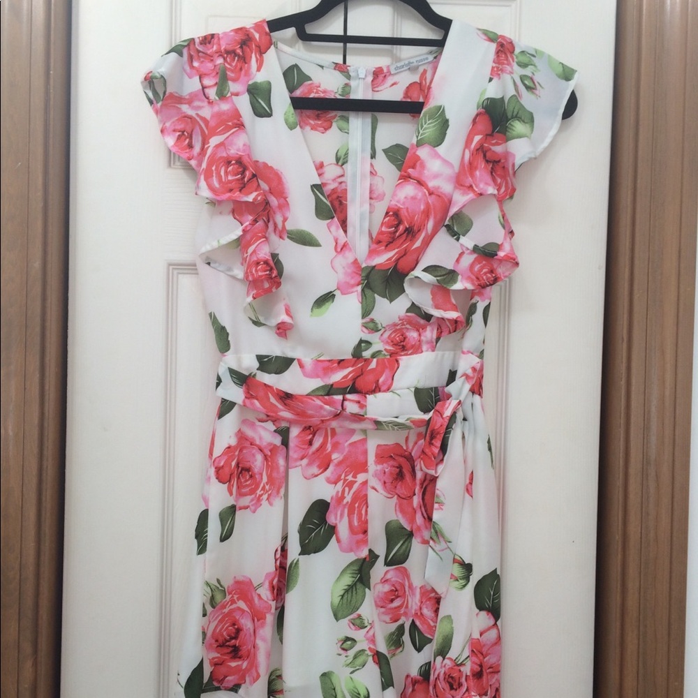 ❌DONATED❌ Flirty Floral Romper